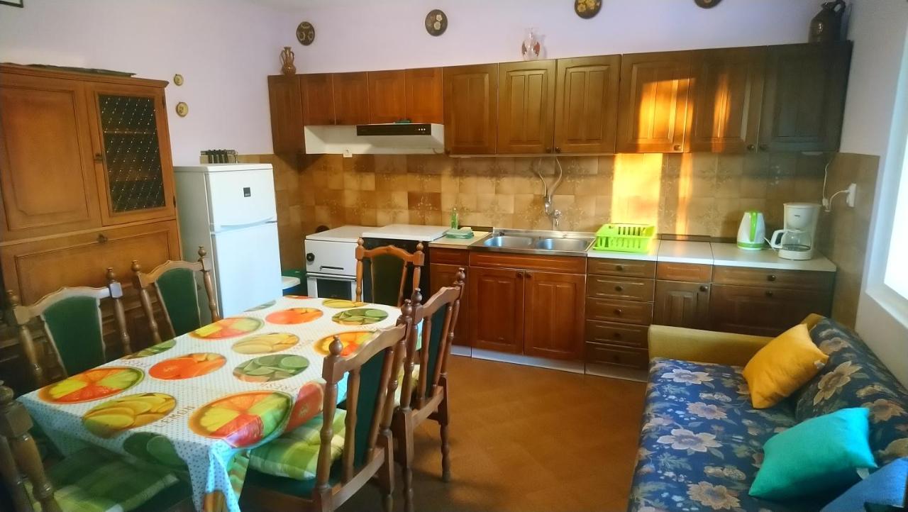 Apartment Vidas Kampor エクステリア 写真