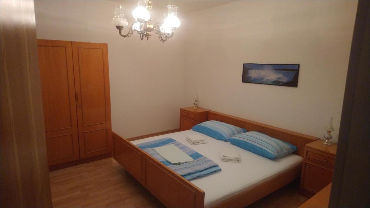 Apartment Vidas Kampor エクステリア 写真